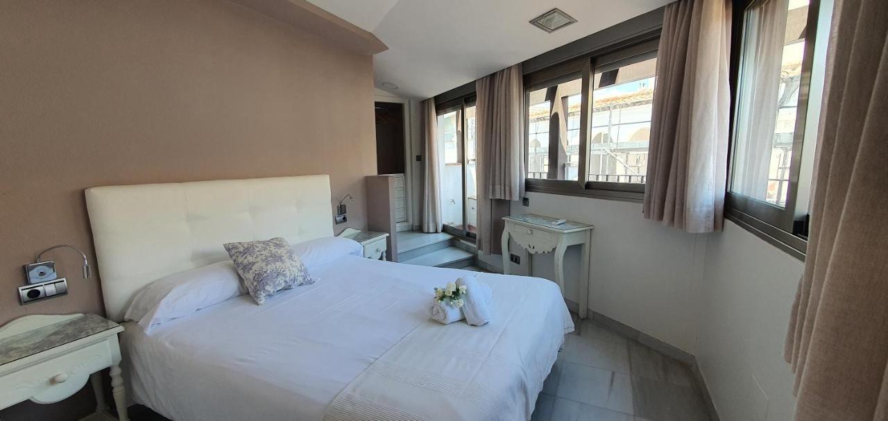 Apartamentos Torre De La Mezquita Cordoba Ngoại thất bức ảnh